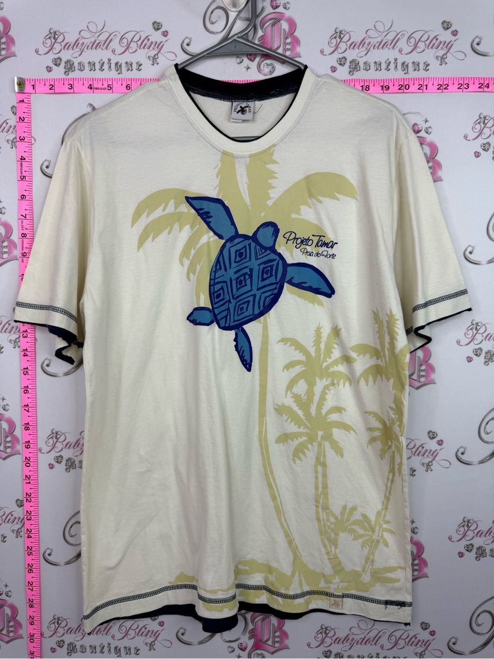 PROJETO TAMAR Men's Cream Short-Sleeve Graphic Tee with Blue Turtle vintage